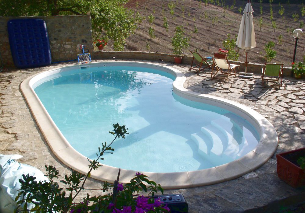 Costruire una piscina piscine di design con nuove forme piscine graziani Come realizzare una piscina